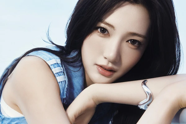 키움 홈 경기 시구·시타에 참여하는 앳하트 멤버